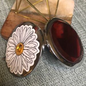 #21sun 🌻Compact Mirror Red Rhinestone and Daisy Compact Makeup Mirror💄🌻